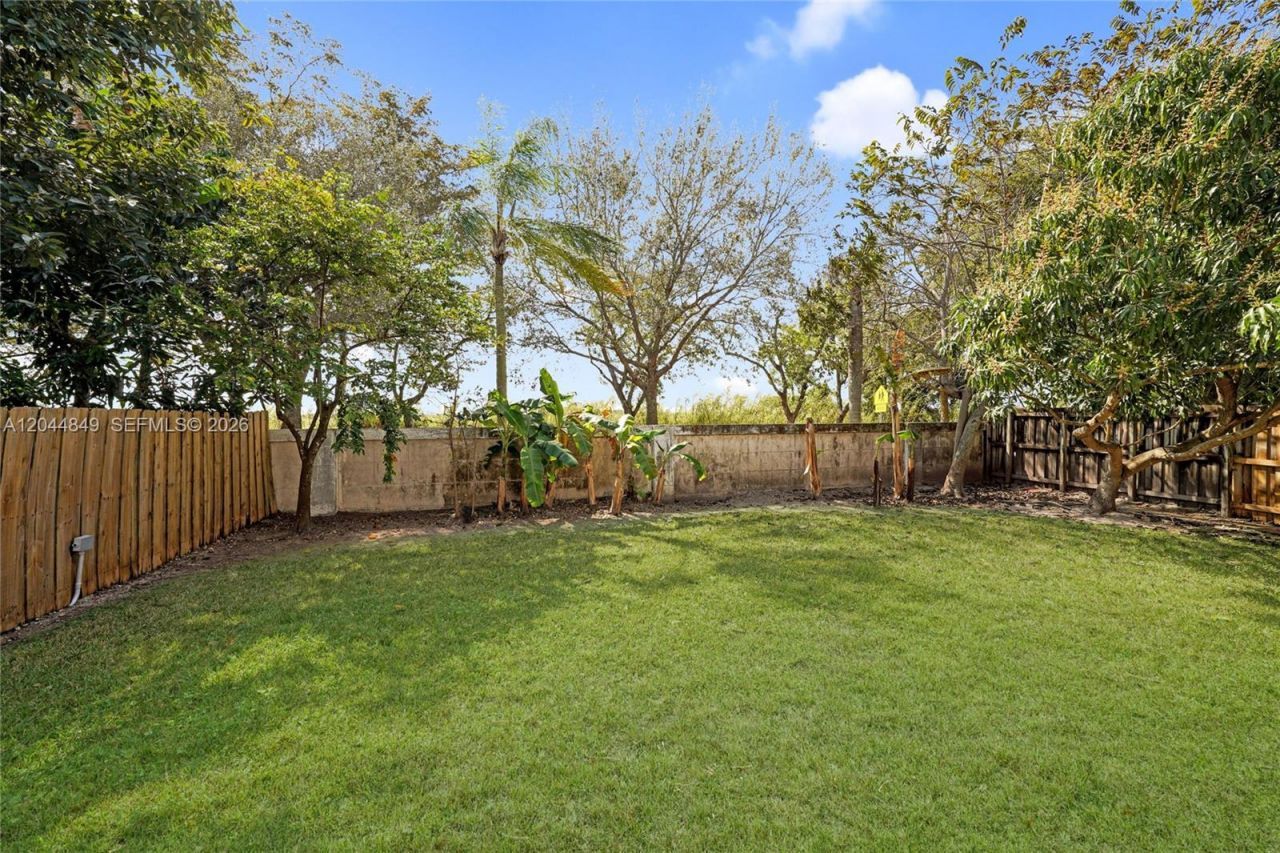 16546 SW 103rd Ln , Miami, FL 33196 Photo
