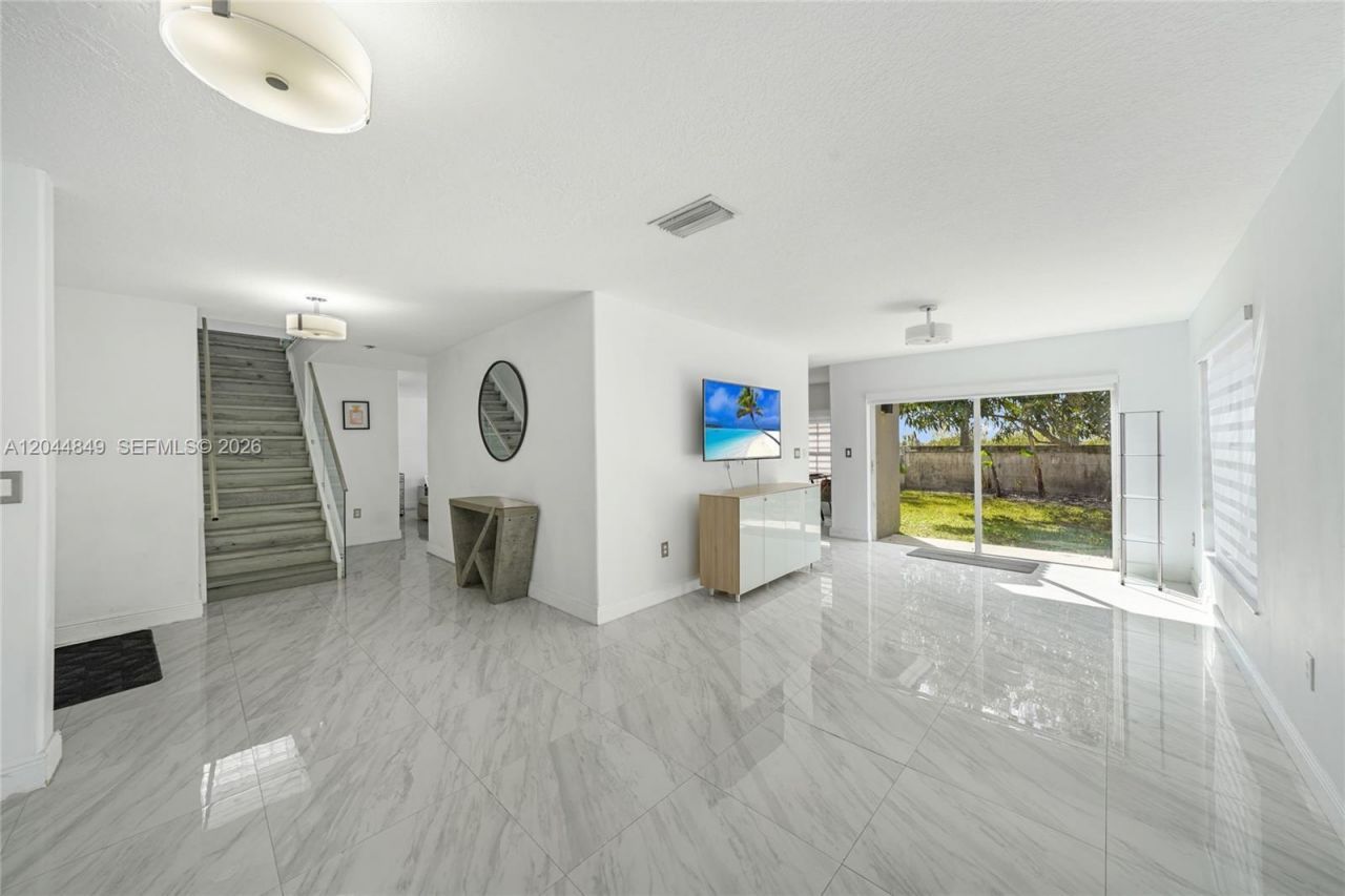 16546 SW 103rd Ln , Miami, FL 33196 Photo