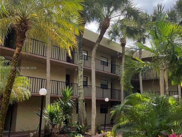 10835 SW 112th Ave , Unit 212, Miami, FL 33176
