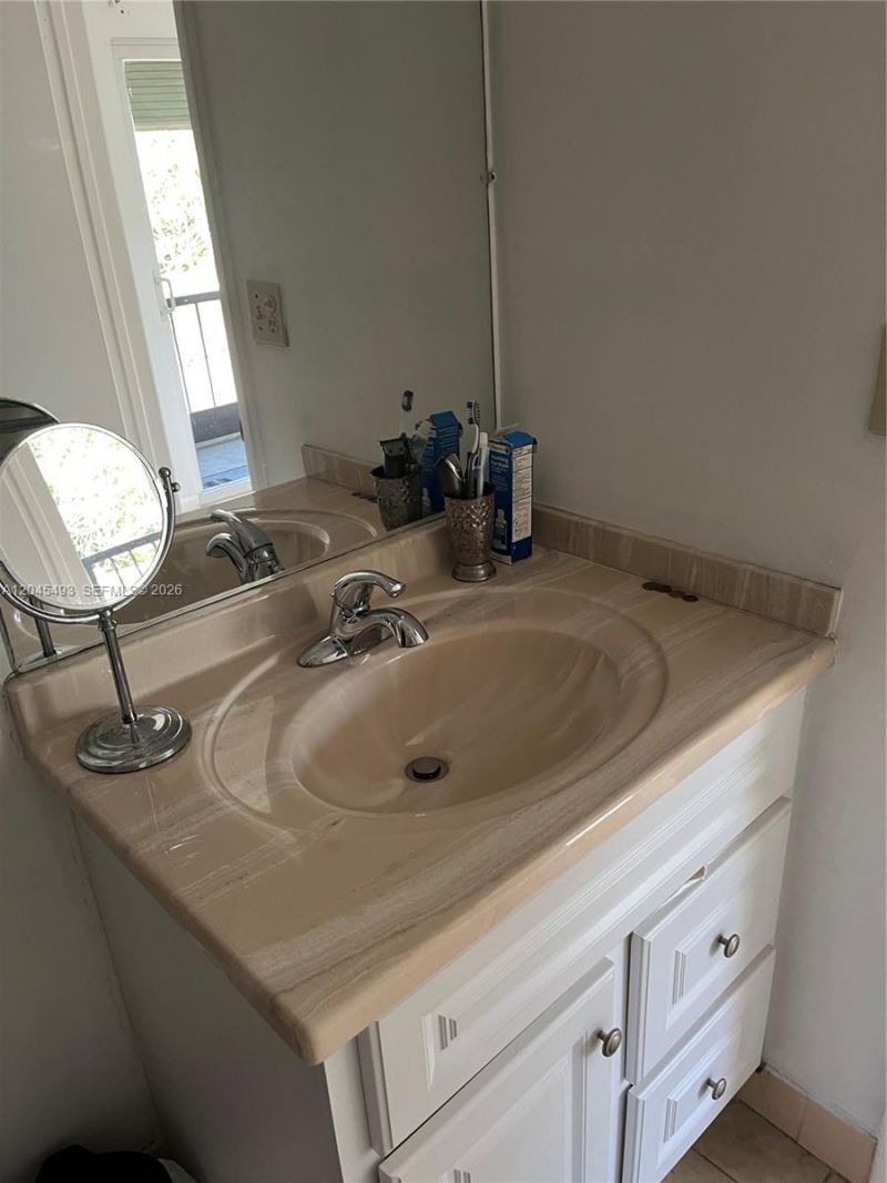 4114 NW 88th Ave , Unit 201, Coral Springs, FL 33065 Photo