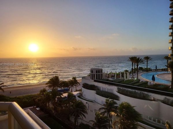 17275 Collins Ave , Unit 804, Sunny Isles Beach, FL 33160