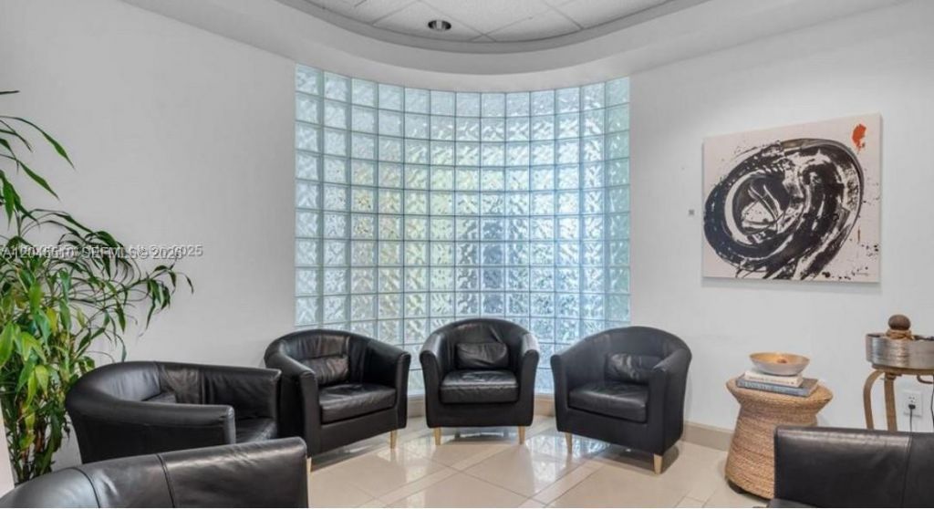 175 SW 7th St , Unit 1212, Miami, FL 33130 Photo