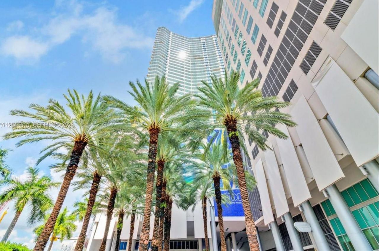 175 SW 7th St , Unit 1212, Miami, FL 33130 Photo