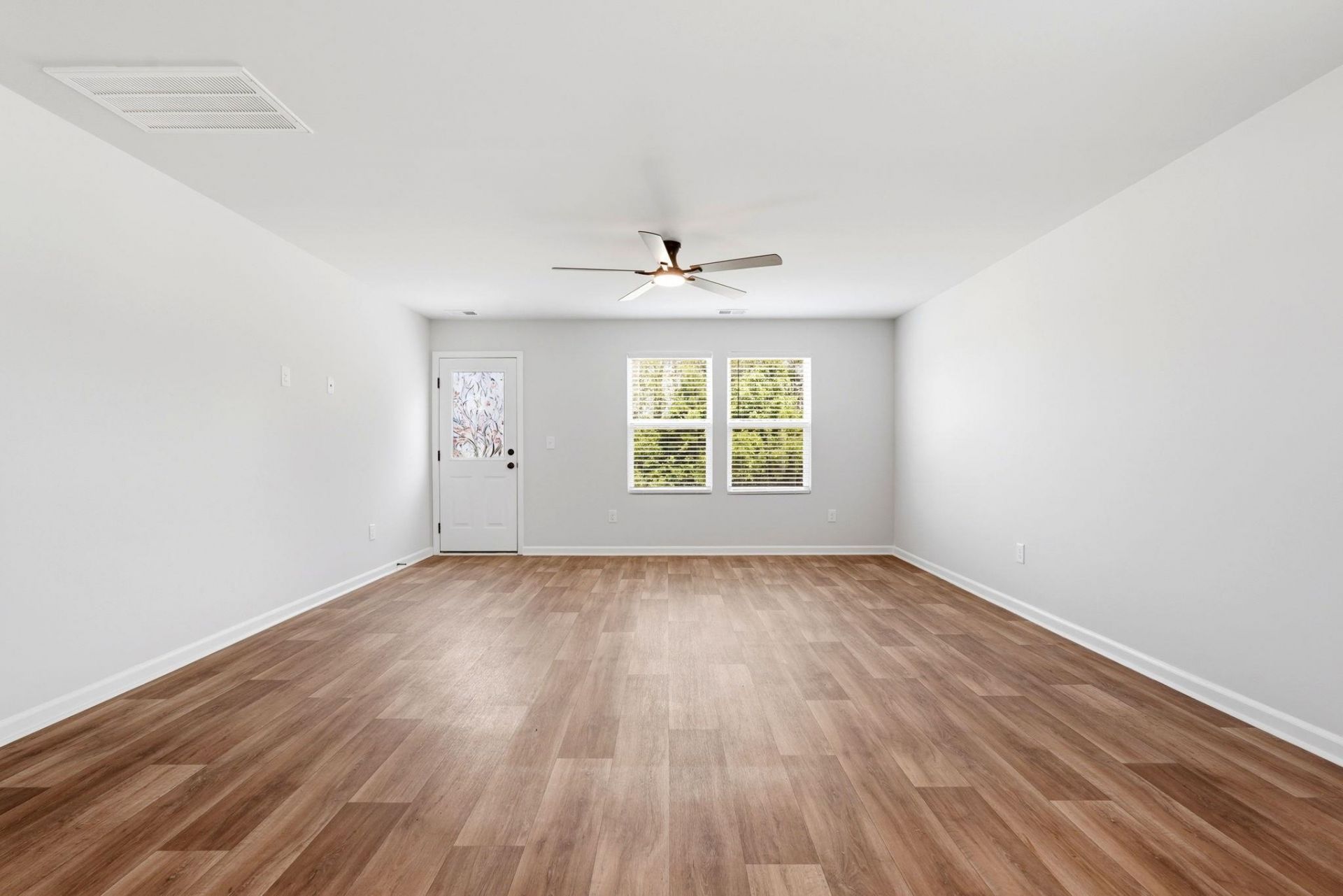 550 Swaying Palm Ct Photo 12