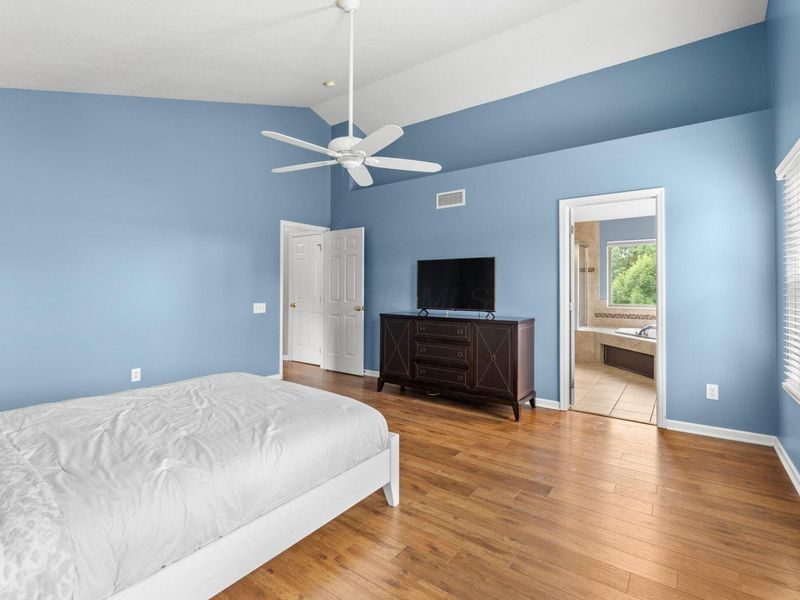 7975 Holderman Street, Lewis Center, OH 43035 Photo 18