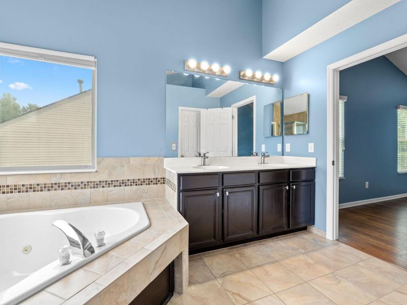 7975 Holderman Street, Lewis Center, OH 43035 Photo 20