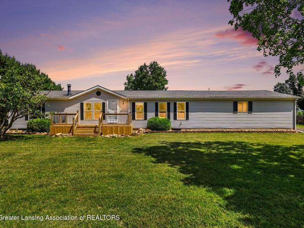 4270 Trumble Road, Jackson, MI 49201