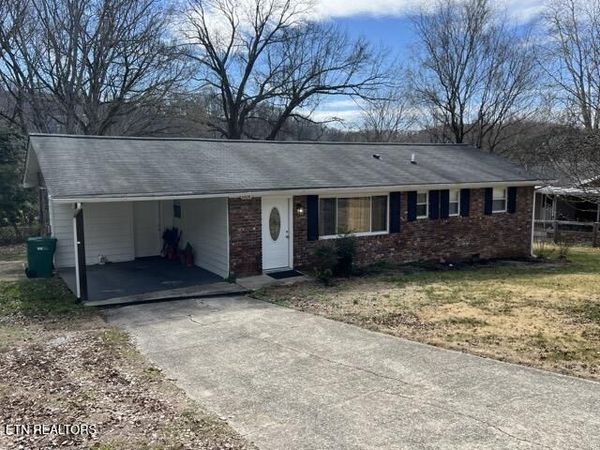 6608 Langston Drive, Knoxville, TN 37918