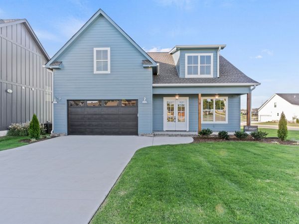 8 Latitude Dr, Winchester, TN 37398