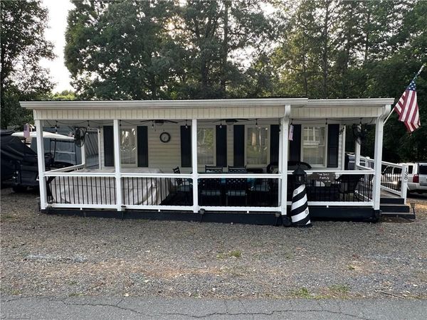 138 Marina Drive , New London, NC 28127