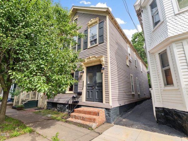 134 Front Street, Schenectady, NY 12305