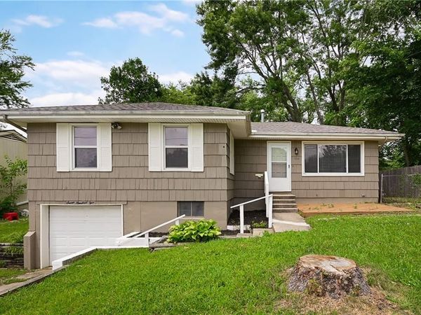 704 S Cedar Street, Belton, MO 64012