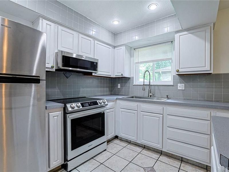 4505 College View Drive, Dayton, OH 45417 Photo 18