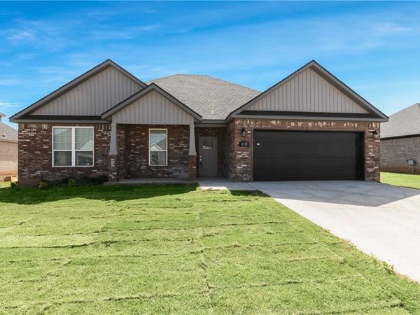 411 Linda Lane , Centerton, AR 72719