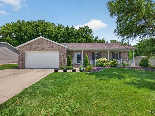 4826 Cedar Spring Drive , Highland, IL 62249