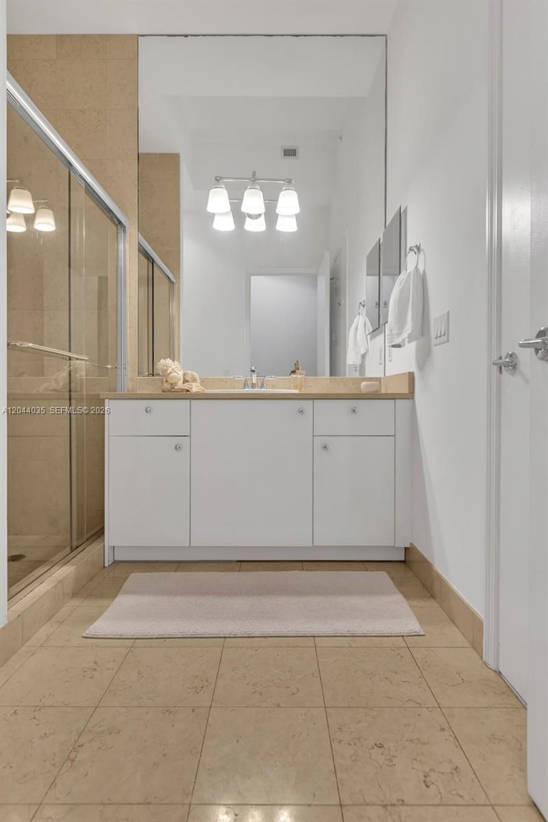 20000 E Country Club Dr, Unit 108, Aventura, FL 33180 Photo