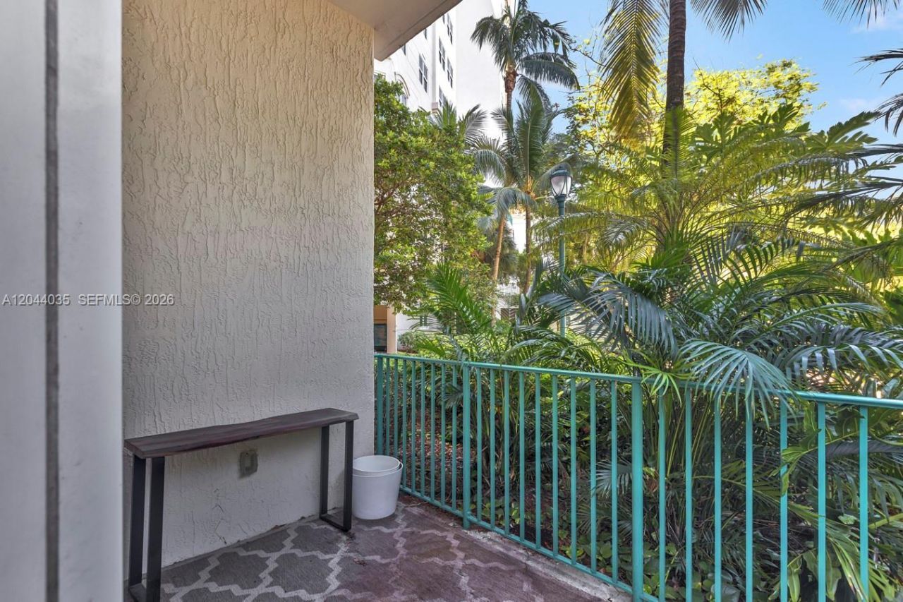 20000 E Country Club Dr, Unit 108, Aventura, FL 33180 Photo