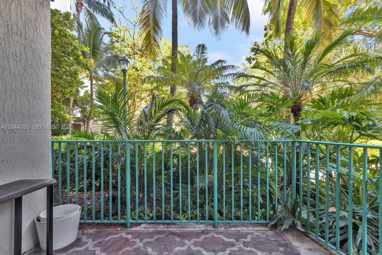 20000 E Country Club Dr, Unit 108, Aventura, FL 33180 Photo