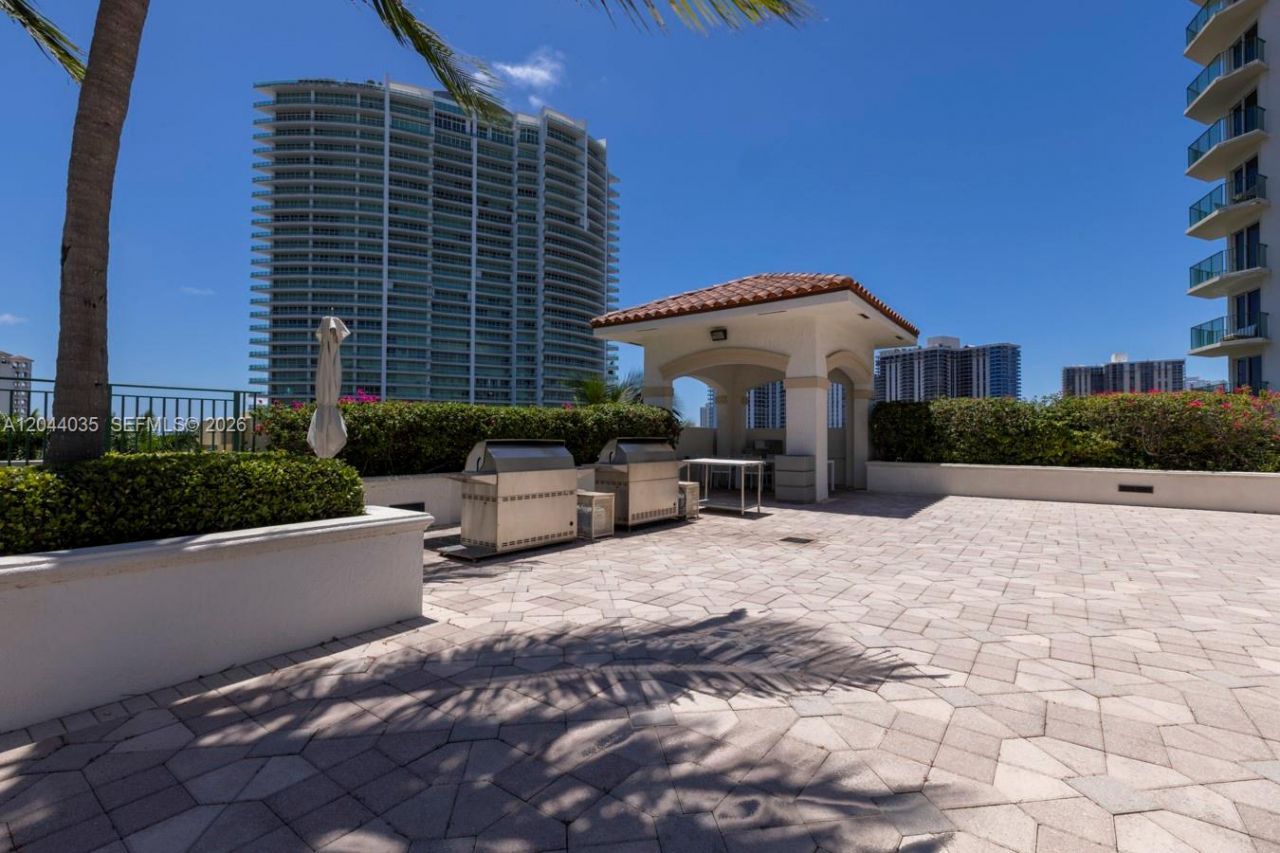20000 E Country Club Dr, Unit 108, Aventura, FL 33180 Photo