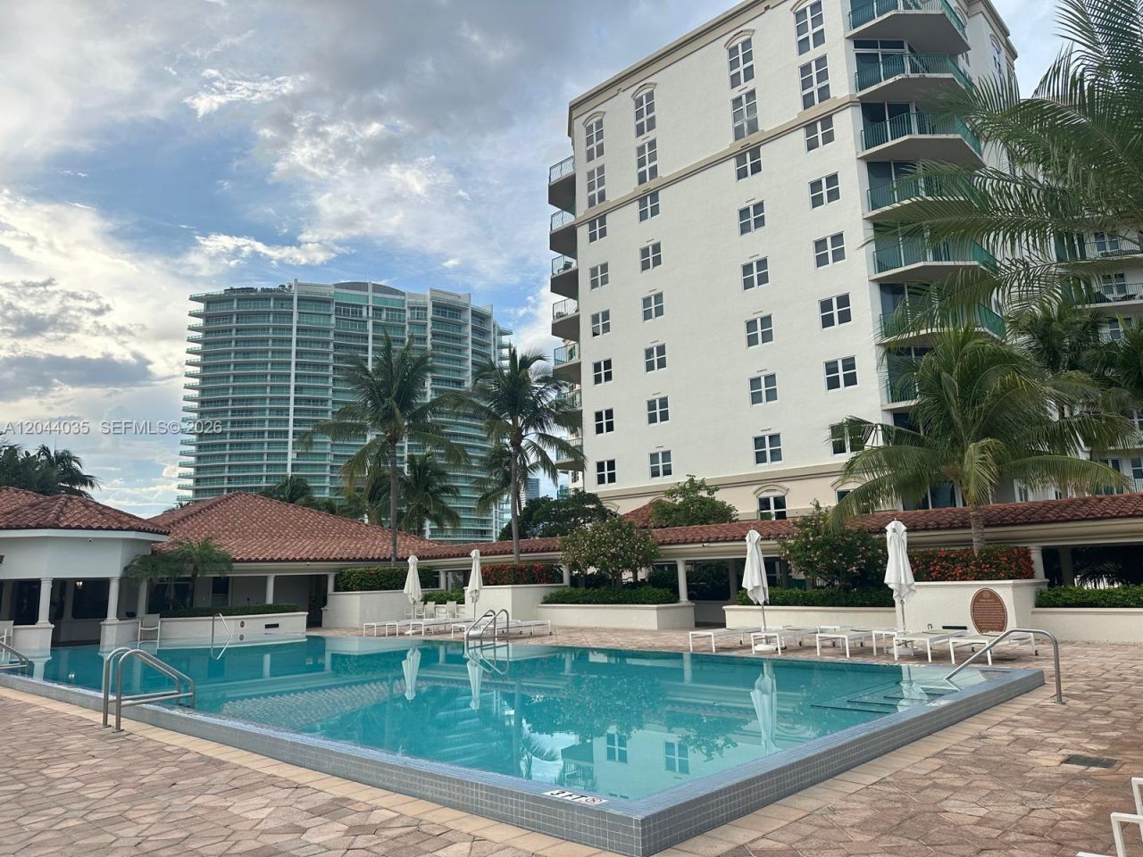 20000 E Country Club Dr, Unit 108, Aventura, FL 33180 Photo
