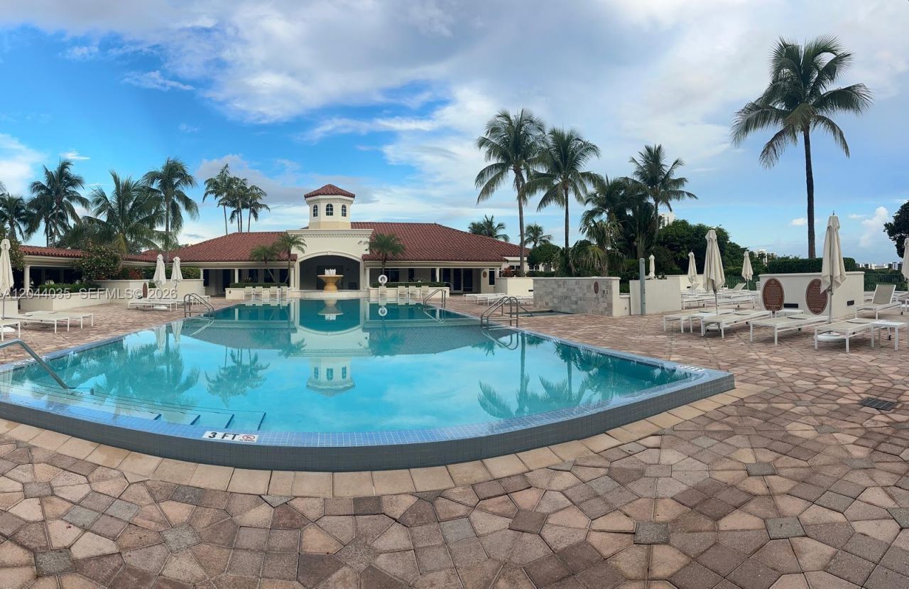20000 E Country Club Dr, Unit 108, Aventura, FL 33180 Photo