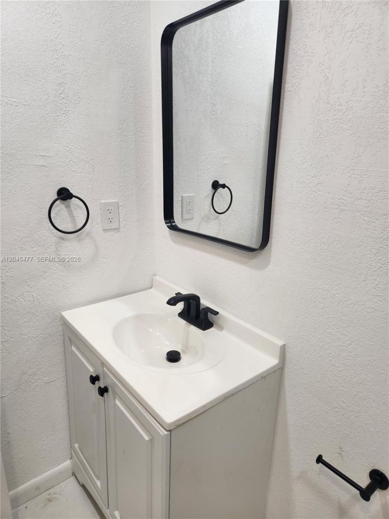 9760 SW 184th St, Unit 12D, Cutler Bay, FL 33157 Photo