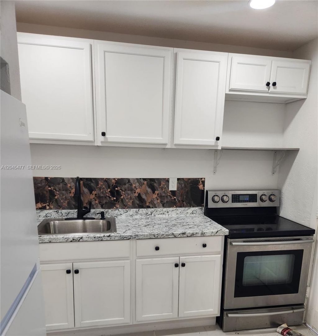 9760 SW 184th St, Unit 12D, Cutler Bay, FL 33157 Photo