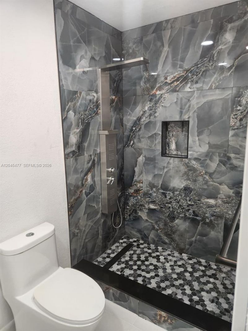 9760 SW 184th St, Unit 12D, Cutler Bay, FL 33157 Photo