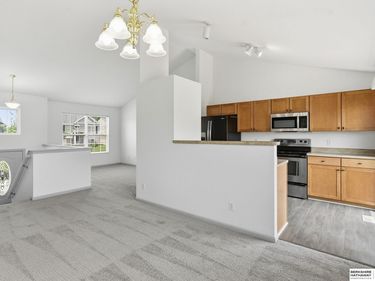19373 U Street, Omaha, NE 68135