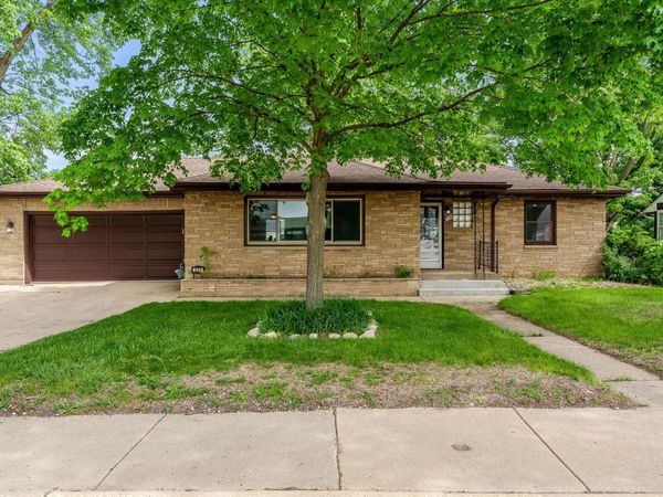 526 E RIVERSIDE Boulevard, LOVES PARK, IL 61111