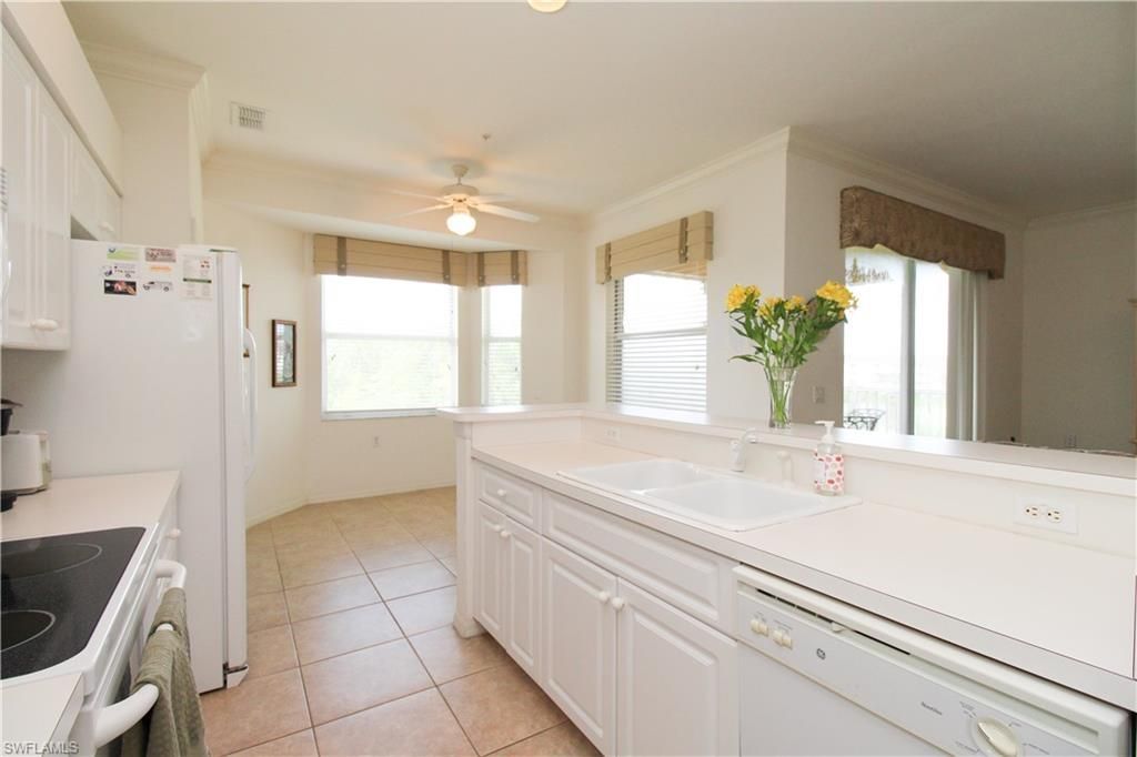 3820 Sawgrass Way, Unit 3046, Naples, FL 34112 Photo