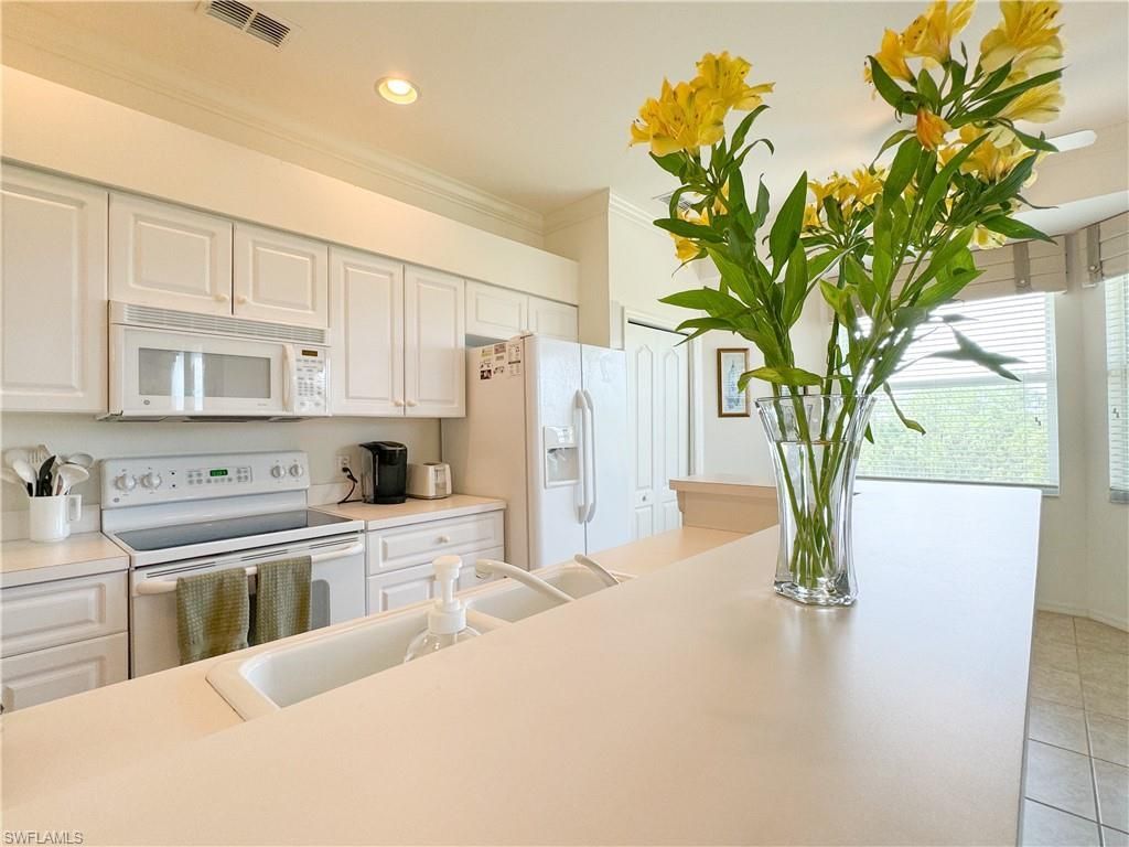 3820 Sawgrass Way, Unit 3046, Naples, FL 34112 Photo