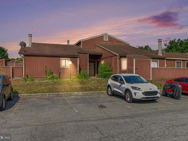 223 LEE COURT, ENOLA, PA 17025