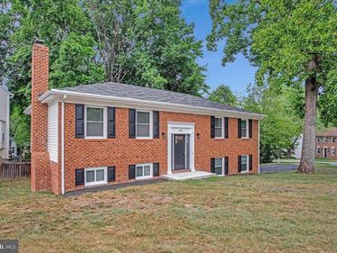 3998 HIDDEN VALLEY COURT, DUMFRIES, VA 22025