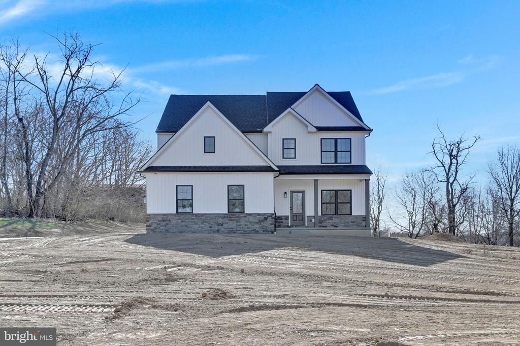 5784 WILD LILAC DRIVE , EAST PETERSBURG, PA 17520