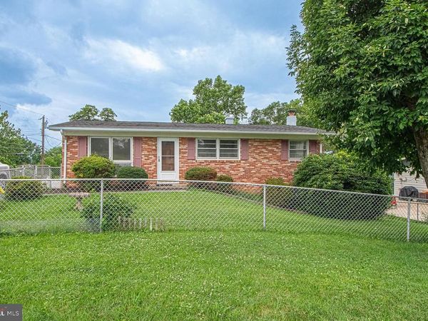 800 W 15TH STREET, FRONT ROYAL, VA 22630