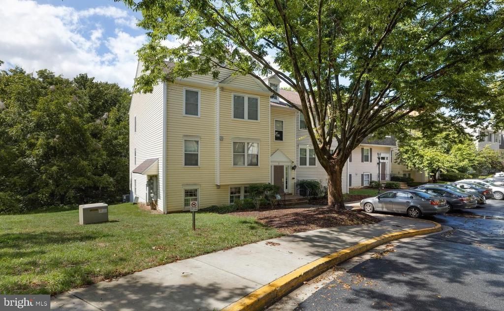 1 PICKERING COURT , GERMANTOWN, MD 20874