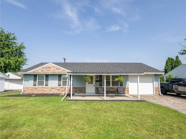 803 Weinland Drive, Park Layne, OH 45344