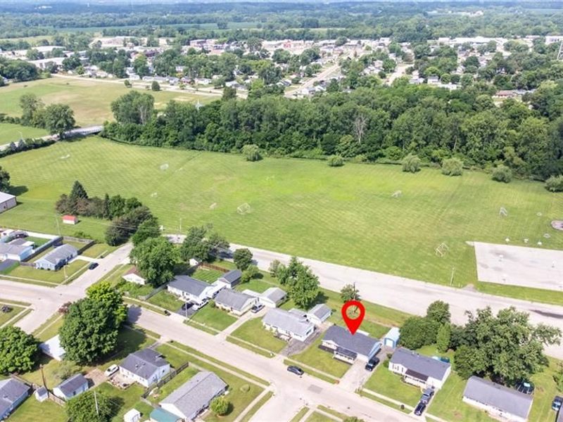 803 Weinland Drive, Park Layne, OH 45344 Photo 6