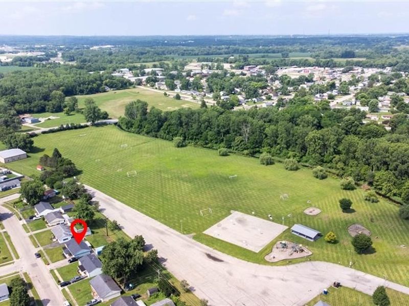 803 Weinland Drive, Park Layne, OH 45344 Photo 8
