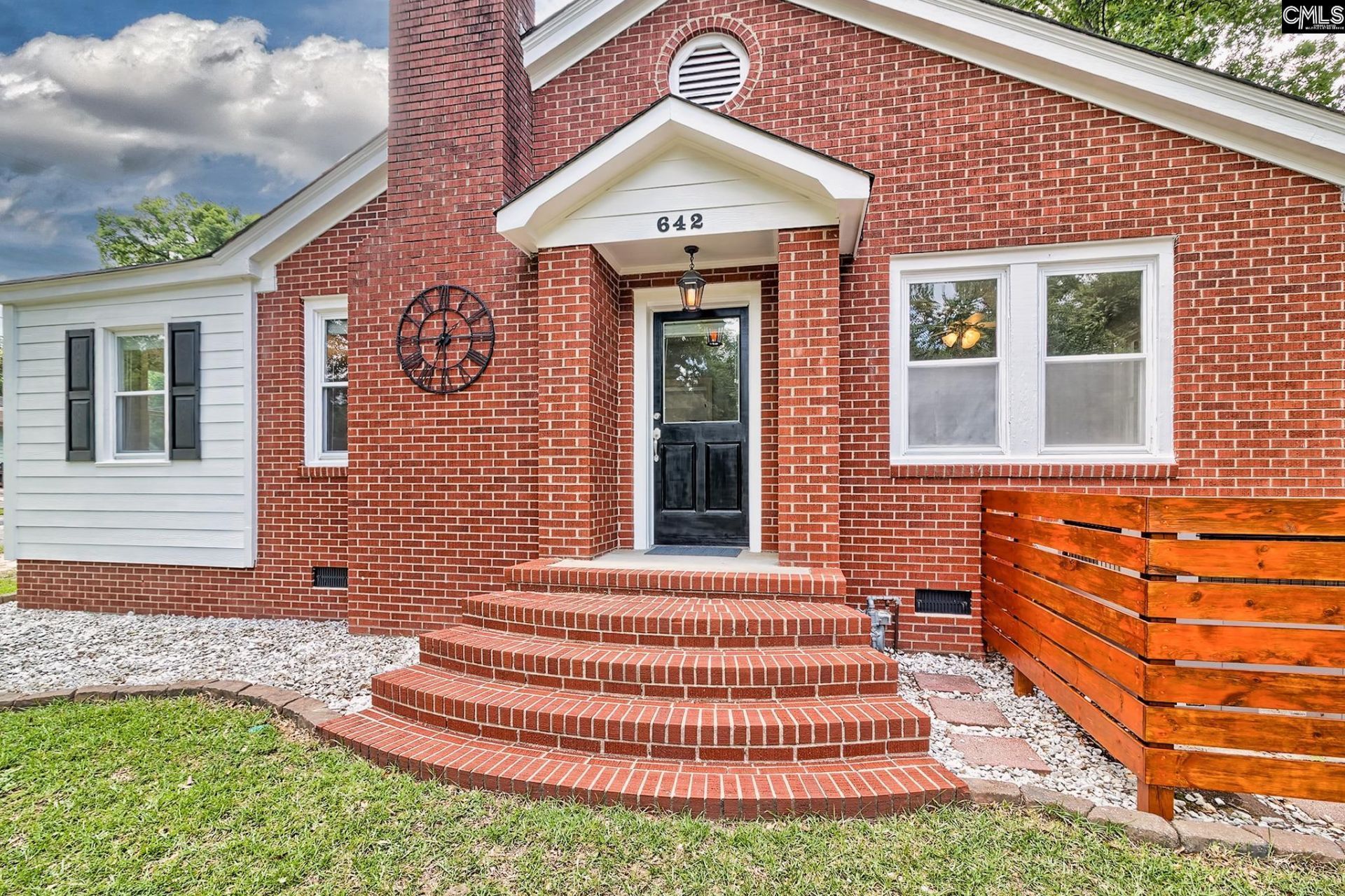 642 C Avenue  Photo 4