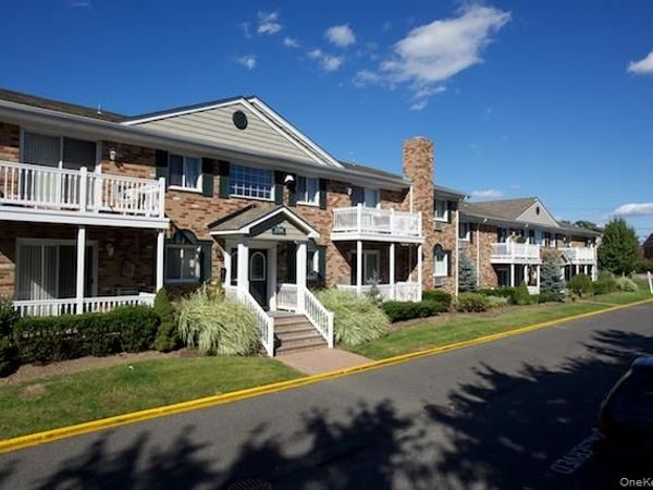 216 Lakeland Avenue , Unit L-4, Sayville, NY 11782