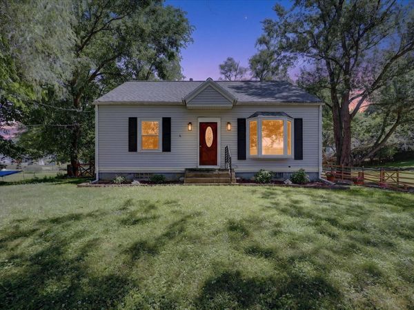 754 Collindale Avenue NW, Grand Rapids, MI 49504