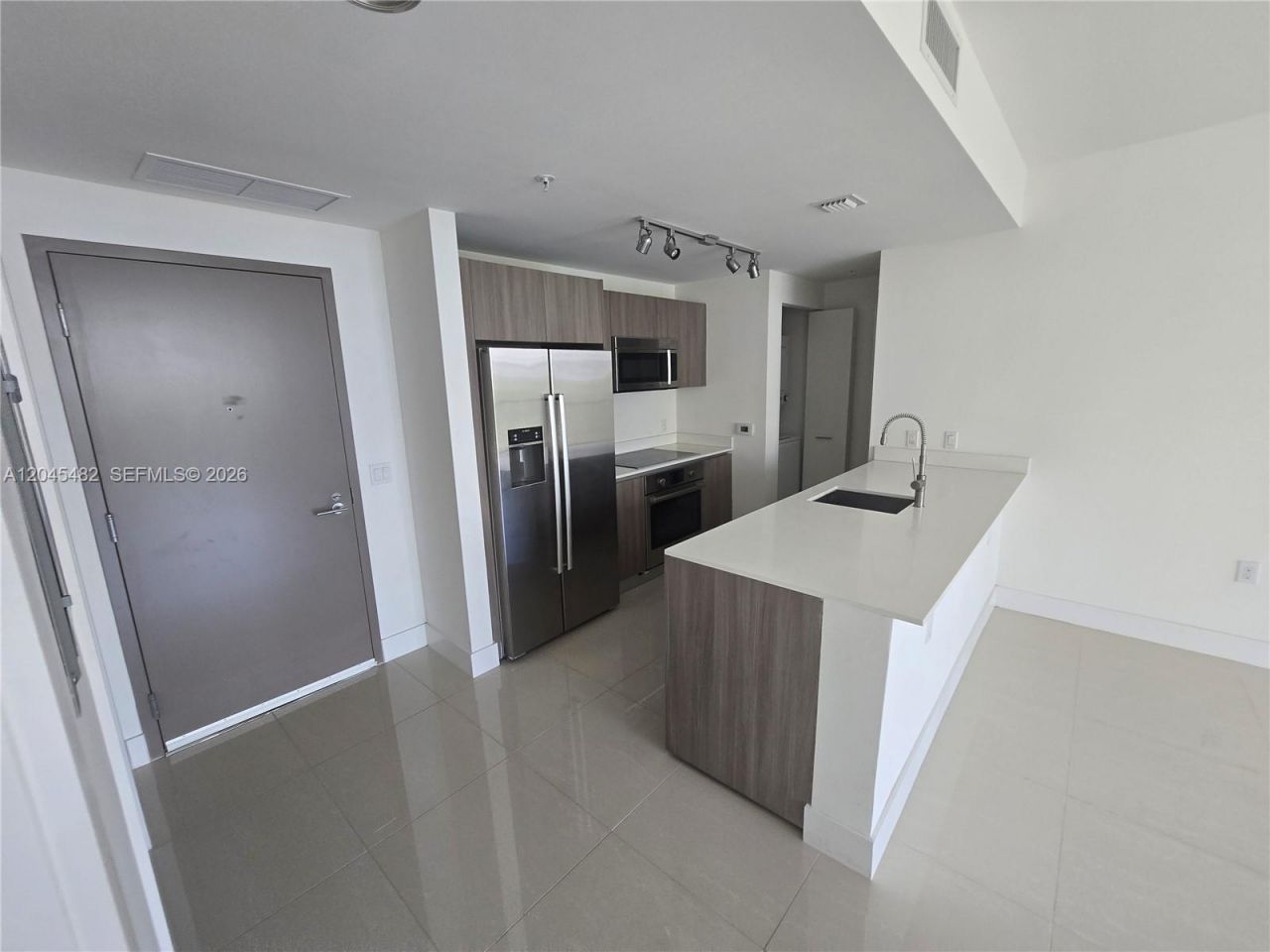 201 SW 17th Rd, Unit 611, Miami, FL 33129 Photo