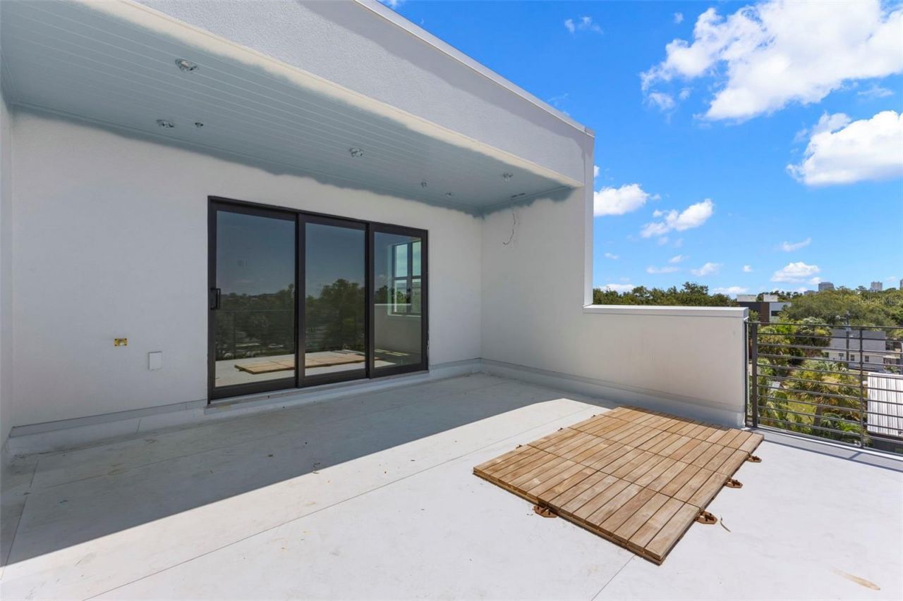 368 14th Street N, Saint Petersburg, FL 33705 Photo