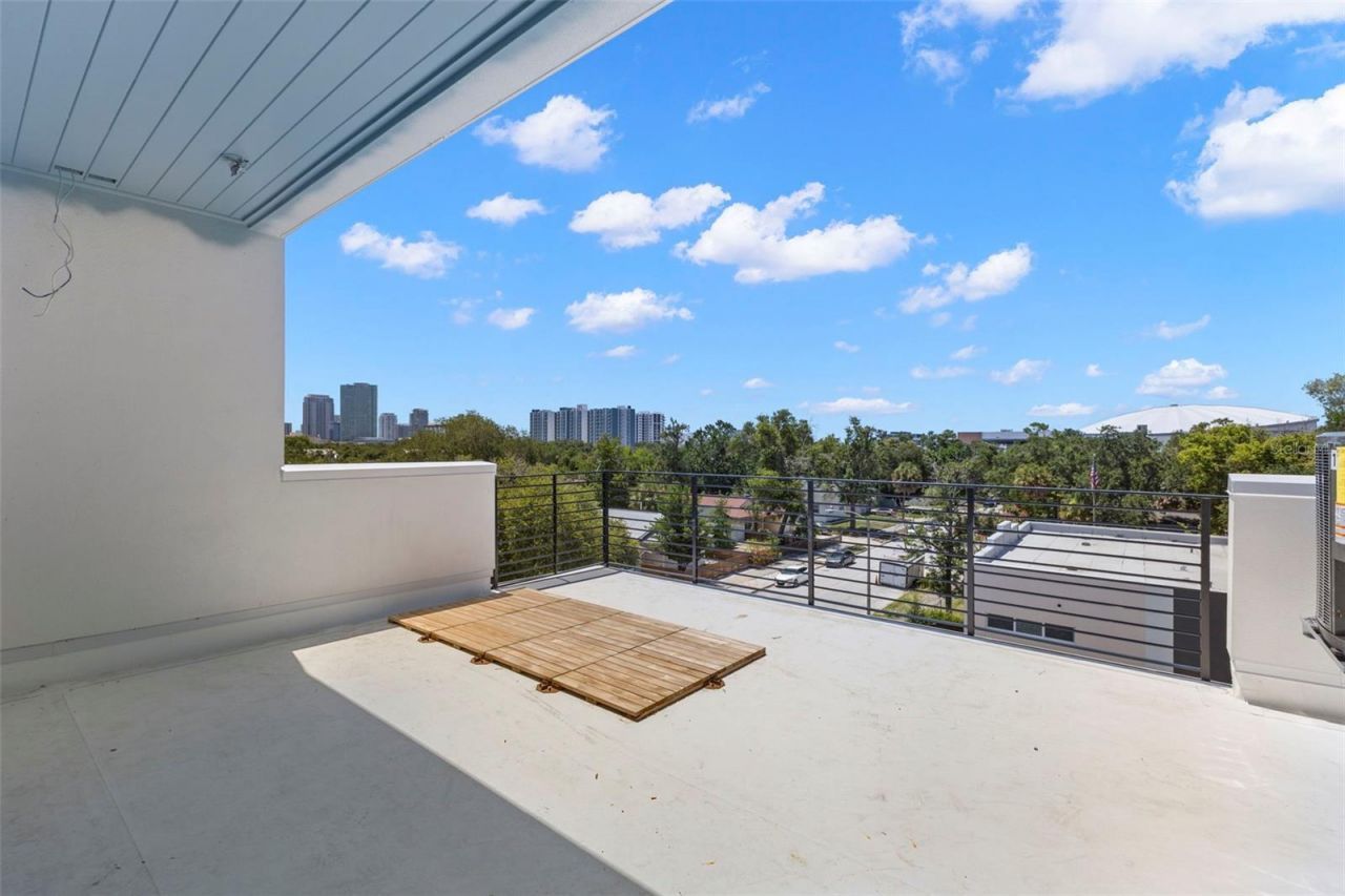 368 14th Street N, Saint Petersburg, FL 33705 Photo