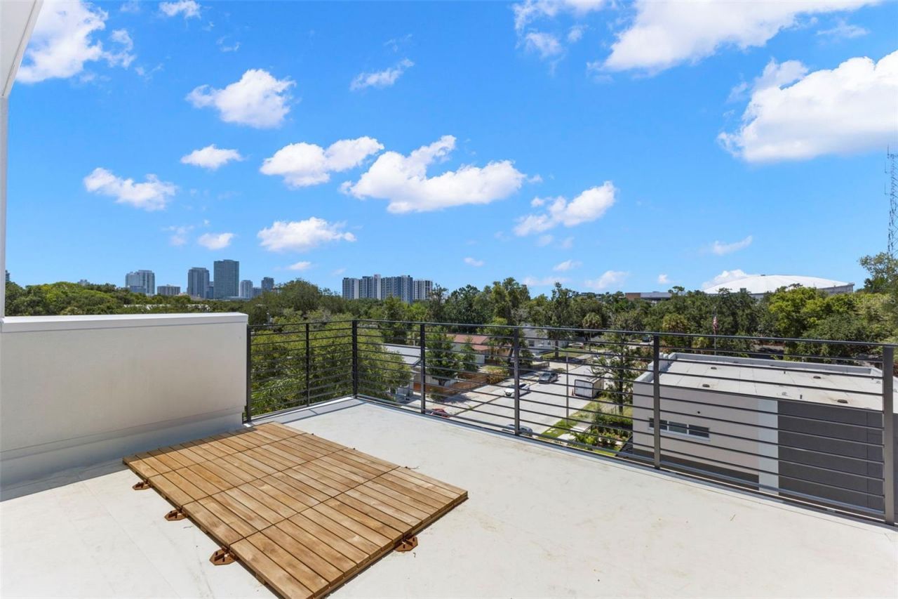 368 14th Street N, Saint Petersburg, FL 33705 Photo
