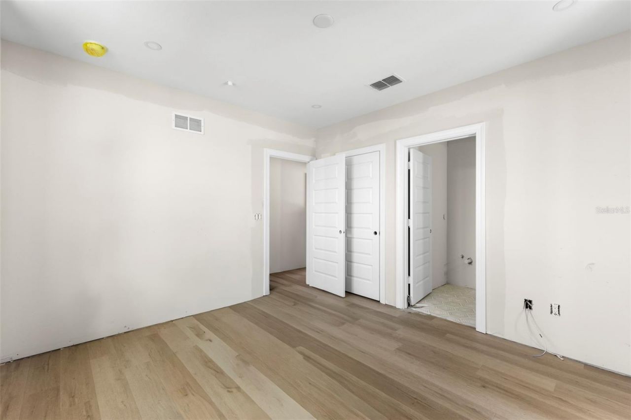 368 14th Street N, Saint Petersburg, FL 33705 Photo