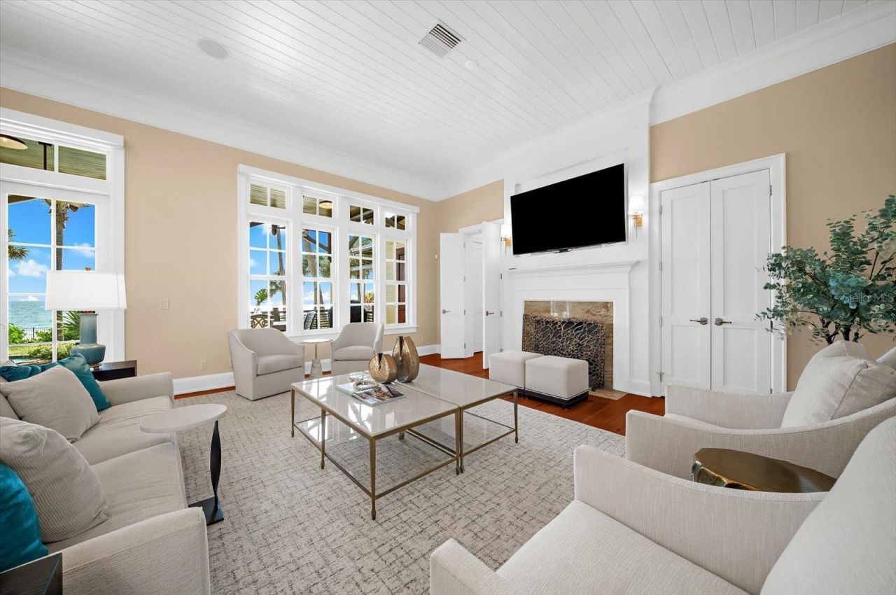 500 Gulf Boulevard, Belleair Shores, FL 33786 Photo