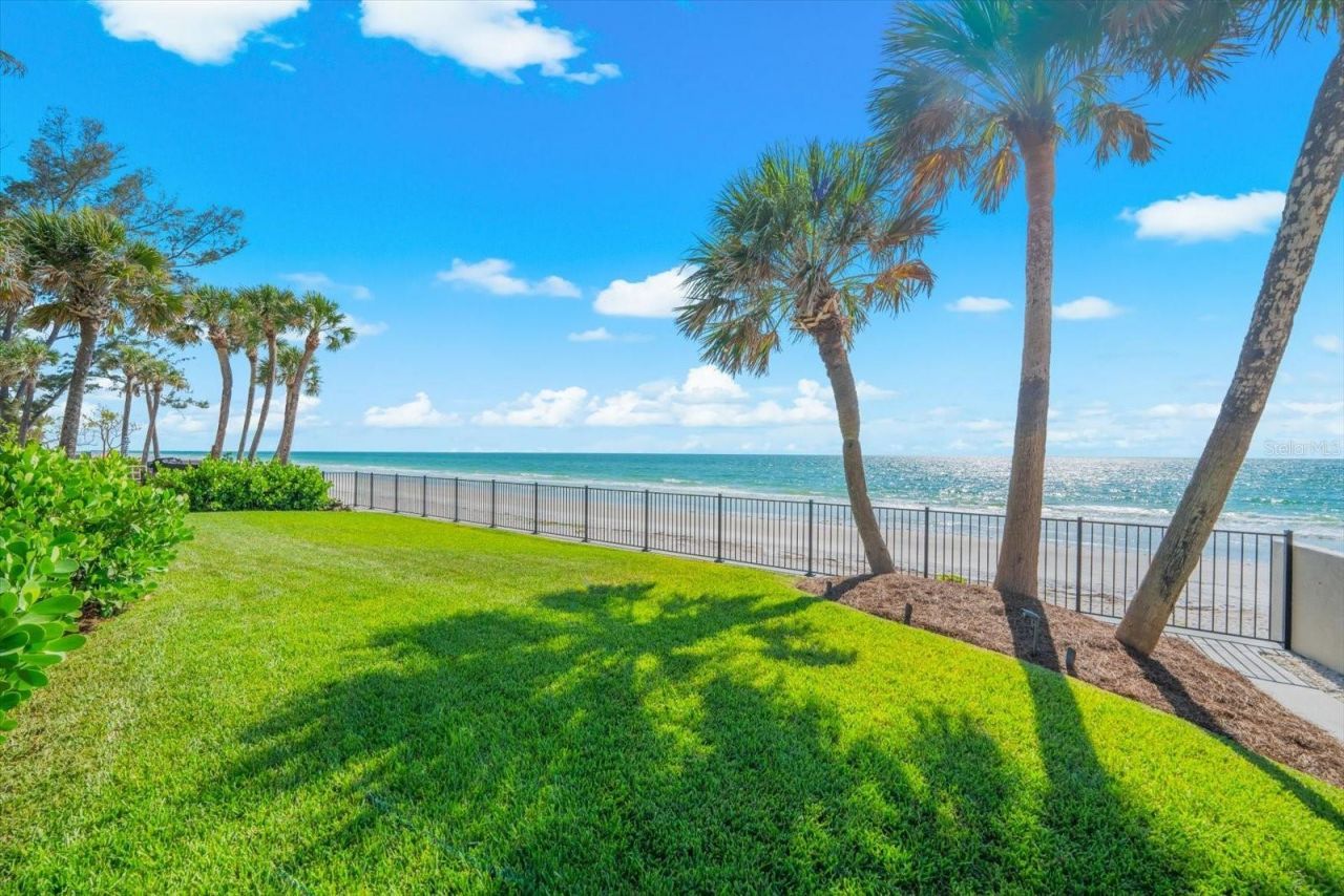 500 Gulf Boulevard, Belleair Shores, FL 33786 Photo